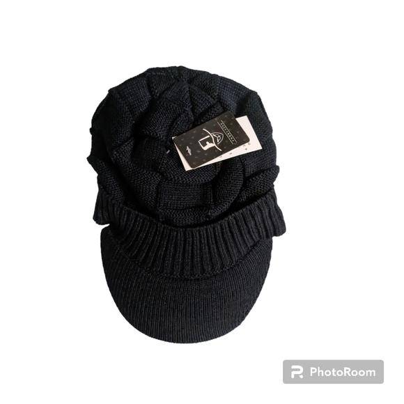 Beanie, Knitted, Fleece Hat. NWT. - Picture 7 of 7